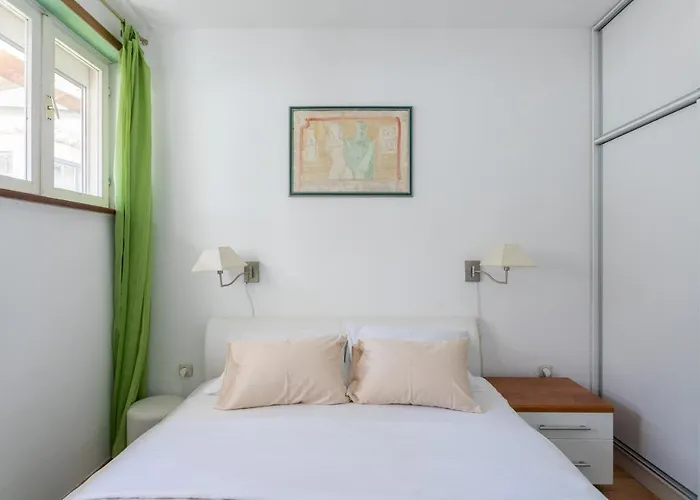 Best Apartment Roxy